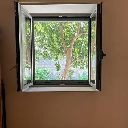 Lemon House * Nauplia